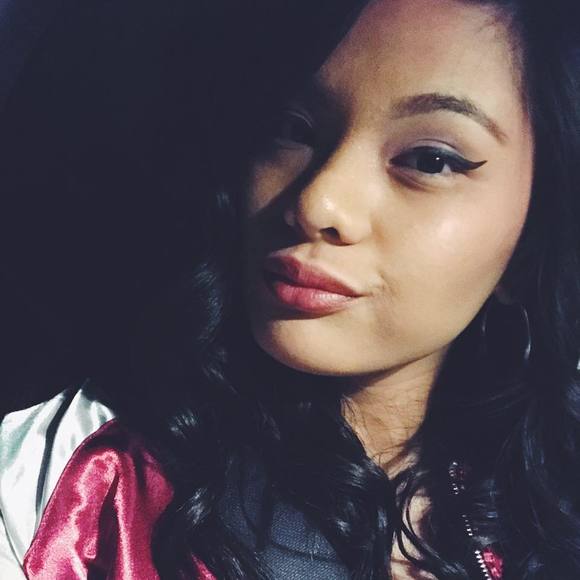 Meet your Posher, Belinda cassandra - Picture 1 of 1